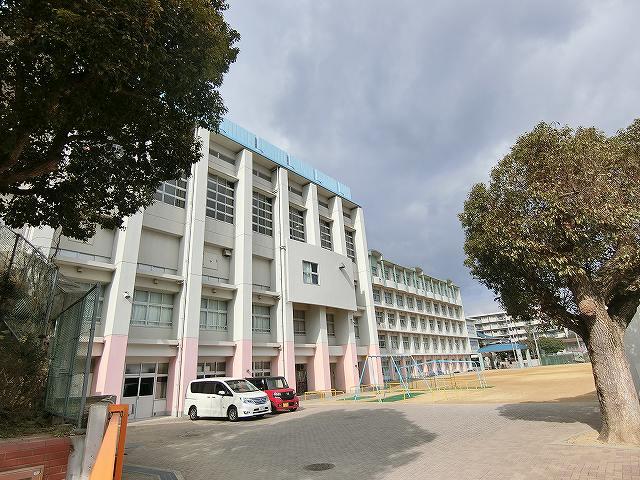 神戸市立池田小学校